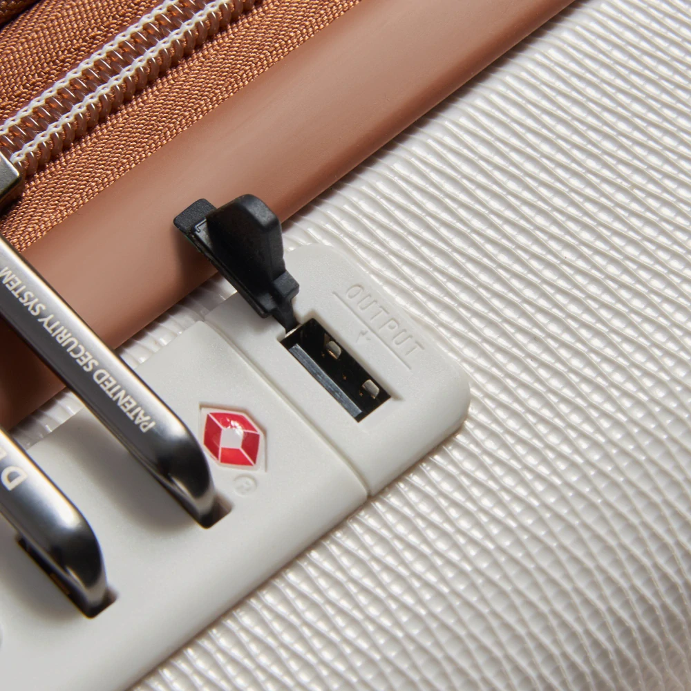 Kabinový kufr Delsey Chatelet Air 2.0 55 cm EXP 167680215 - bílý Angora